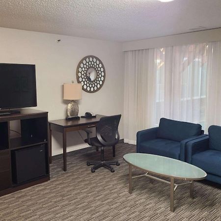 Best Western Plus Como Park Hotel Saint Paul Bagian luar foto