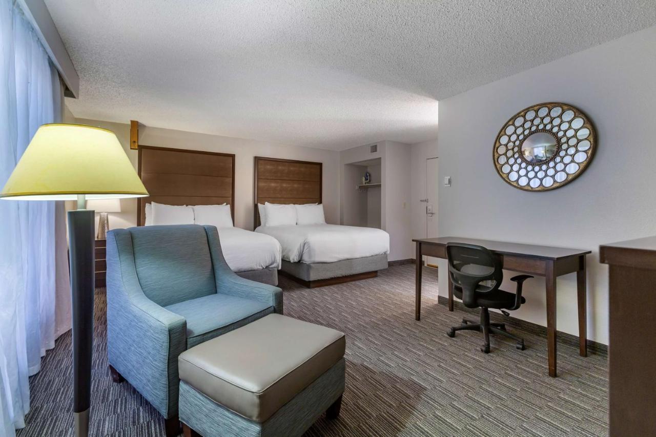 Best Western Plus Como Park Hotel Saint Paul Bagian luar foto