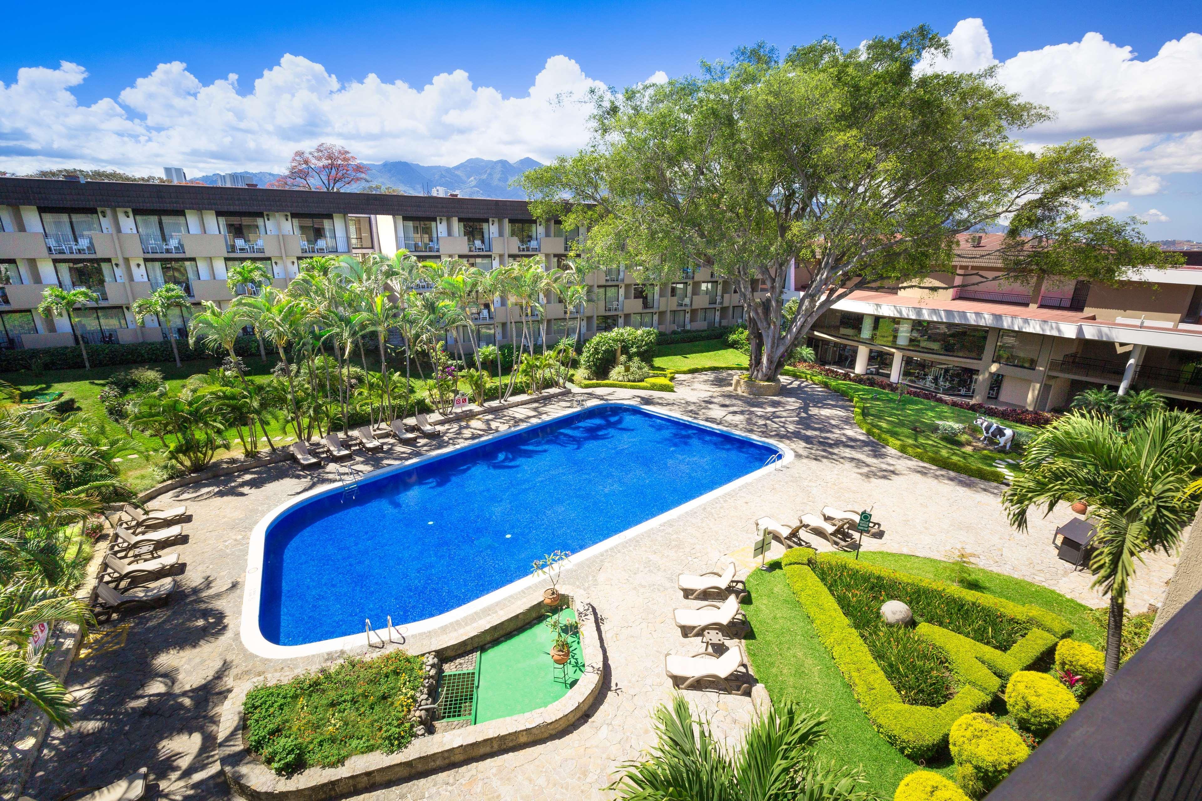Best Western Plus Como Park Hotel Saint Paul Bagian luar foto